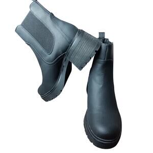 Mia Irie Ankle Chelsea Heeled Boots Women's 10M Black Pull On Textured‎ Traction